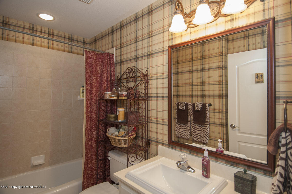 6919 Thunder Road Amarillo, TX 79119 - Photo 2 of 38 BATHROOM 2