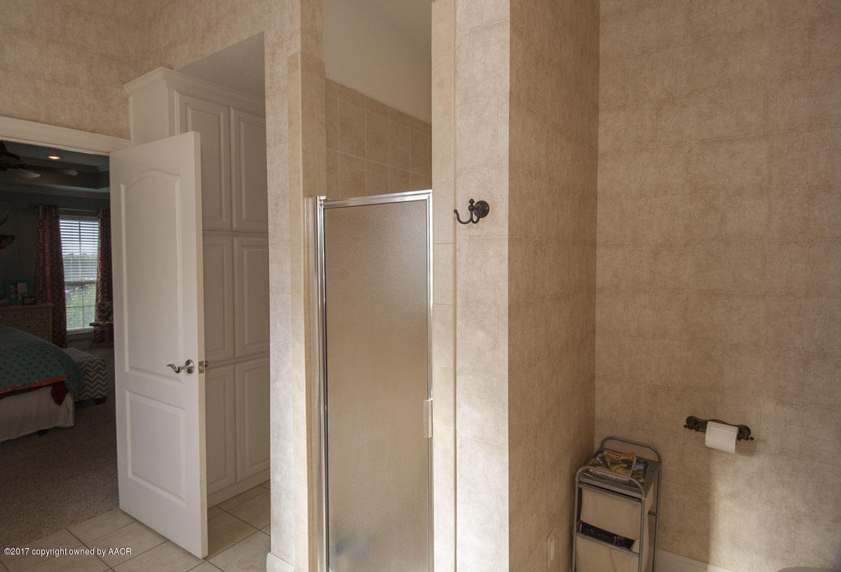 6919 Thunder Road Amarillo, TX 79119 - Photo 22 of 38 MASTER BATH VIEW 2