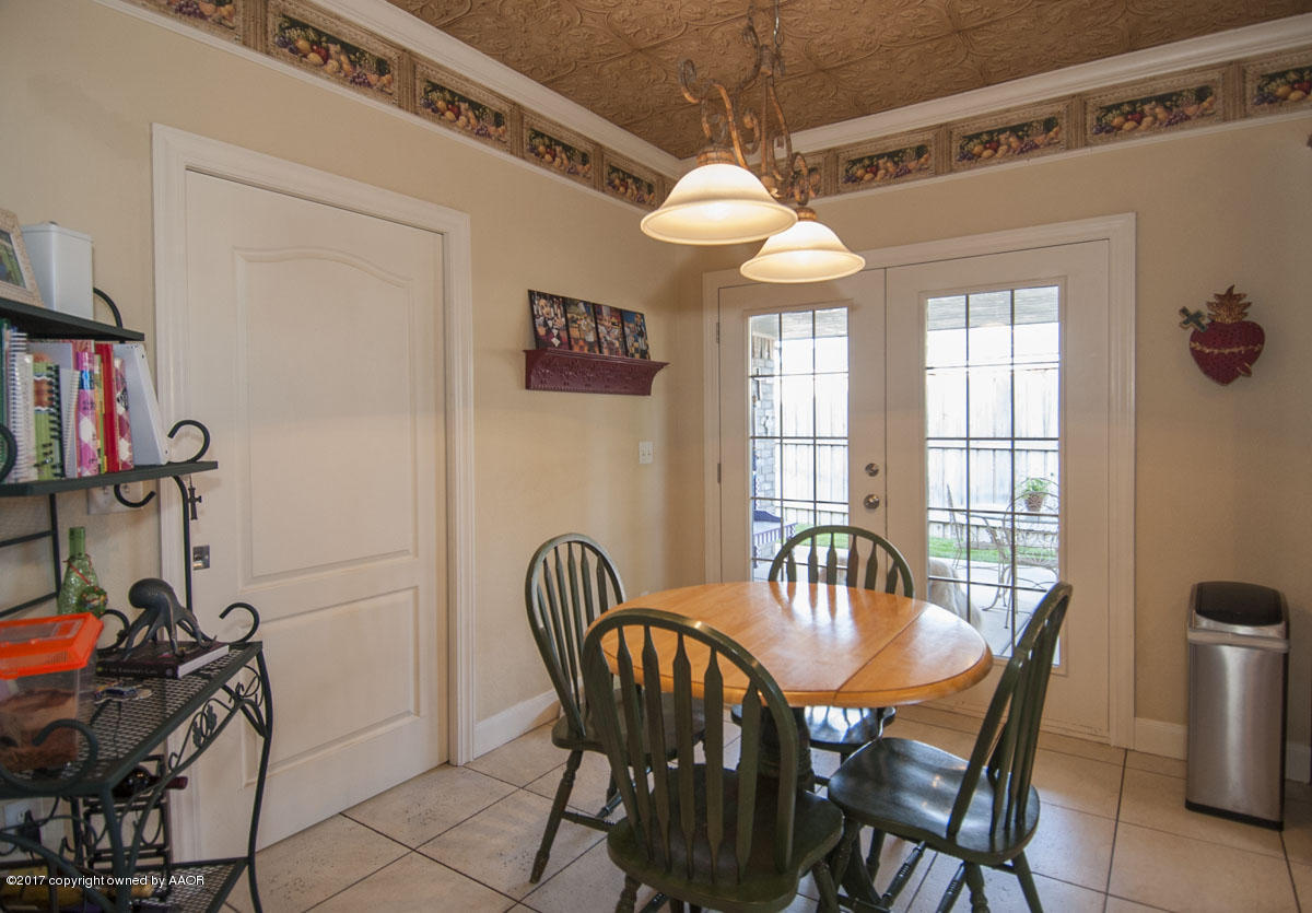 6919 Thunder Road Amarillo, TX 79119 - Photo 7 of 38 BREAKFAST NOOK VIEW 1