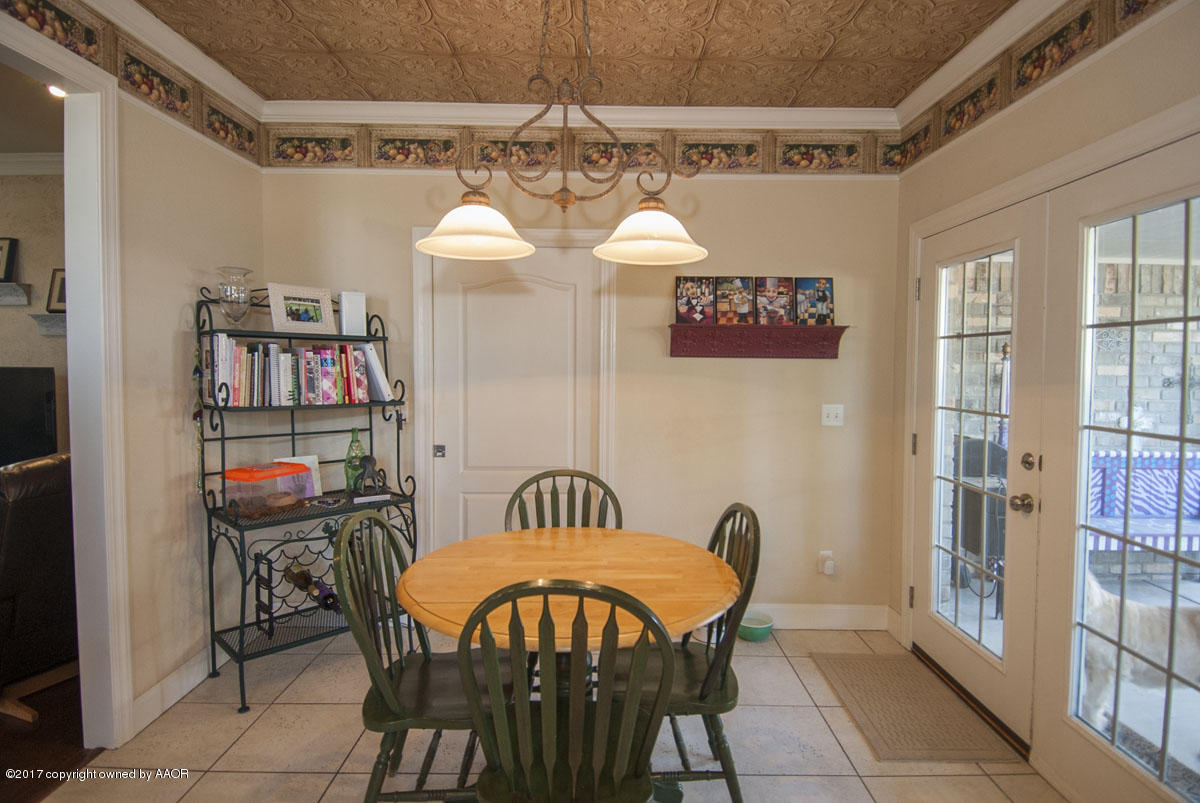 6919 Thunder Road Amarillo, TX 79119 - Photo 8 of 38 BREAKFAST NOOK VIEW 2
