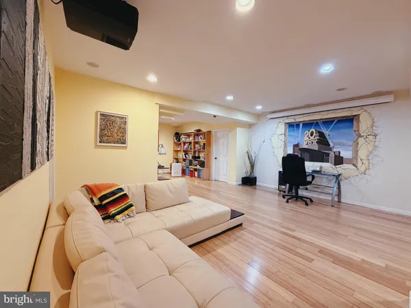 $5,500 | 1317 Mettler Road, Huntingdon Valley, PA 19006