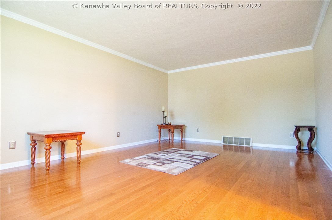 1801 Smith Road Charleston, WV 25314 - Photo 5 of 37 Gallery Image 5