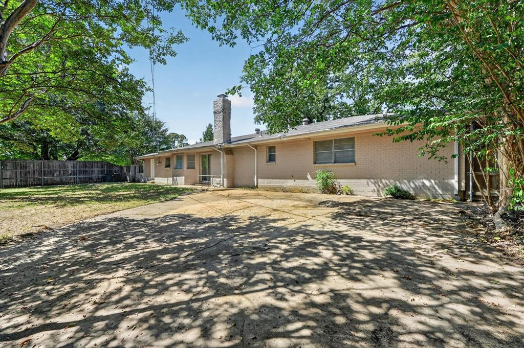 7200 Ellis Road Fort Worth, TX 76112 - Photo 33 of 36