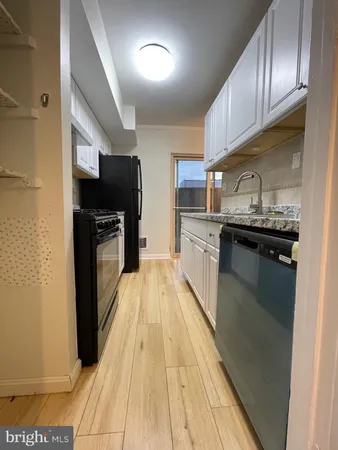 $179,900 | 2200 Greenery Lane, Unit 10123, Silver Spring, MD 20906