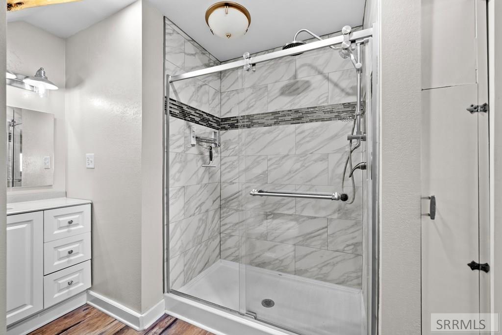 102 Valley Drive Irwin, ID 83428 - Photo 18 of 34 Updated ensuite bathroom