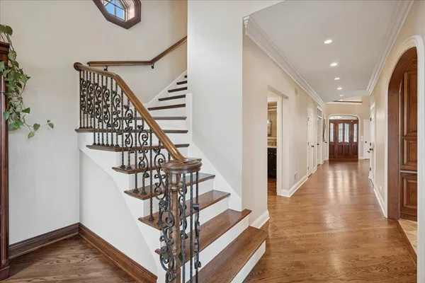 $1,675,000 | 2041 Tremont Court, Libertyville, IL 60048