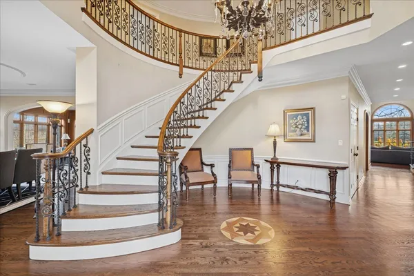 $1,675,000 | 2041 Tremont Court, Libertyville, IL 60048