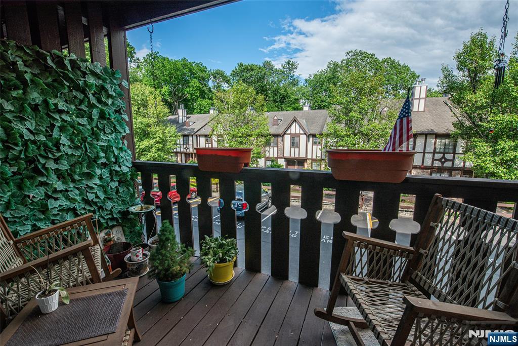 309 Mark Twain Way Mahwah, NJ 07430 - Photo 17 of 21