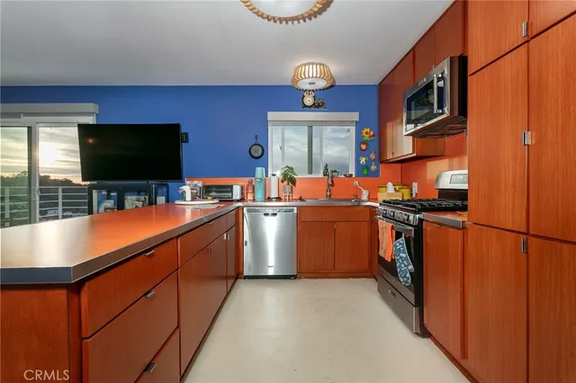 $1,299,900 | 1241 Corona Drive, Glendale, CA 91205