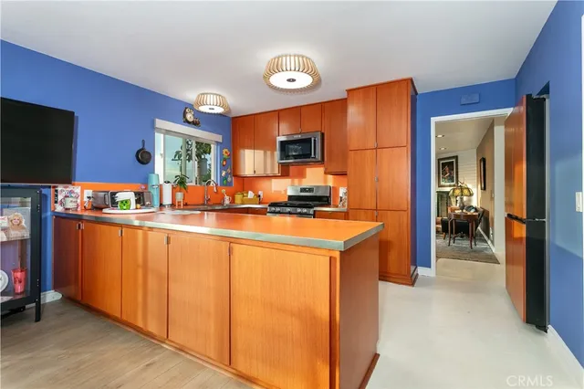 $1,299,900 | 1241 Corona Drive, Glendale, CA 91205