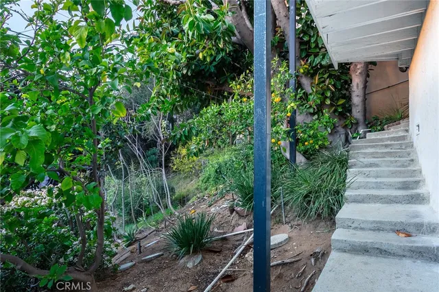 $1,299,900 | 1241 Corona Drive, Glendale, CA 91205