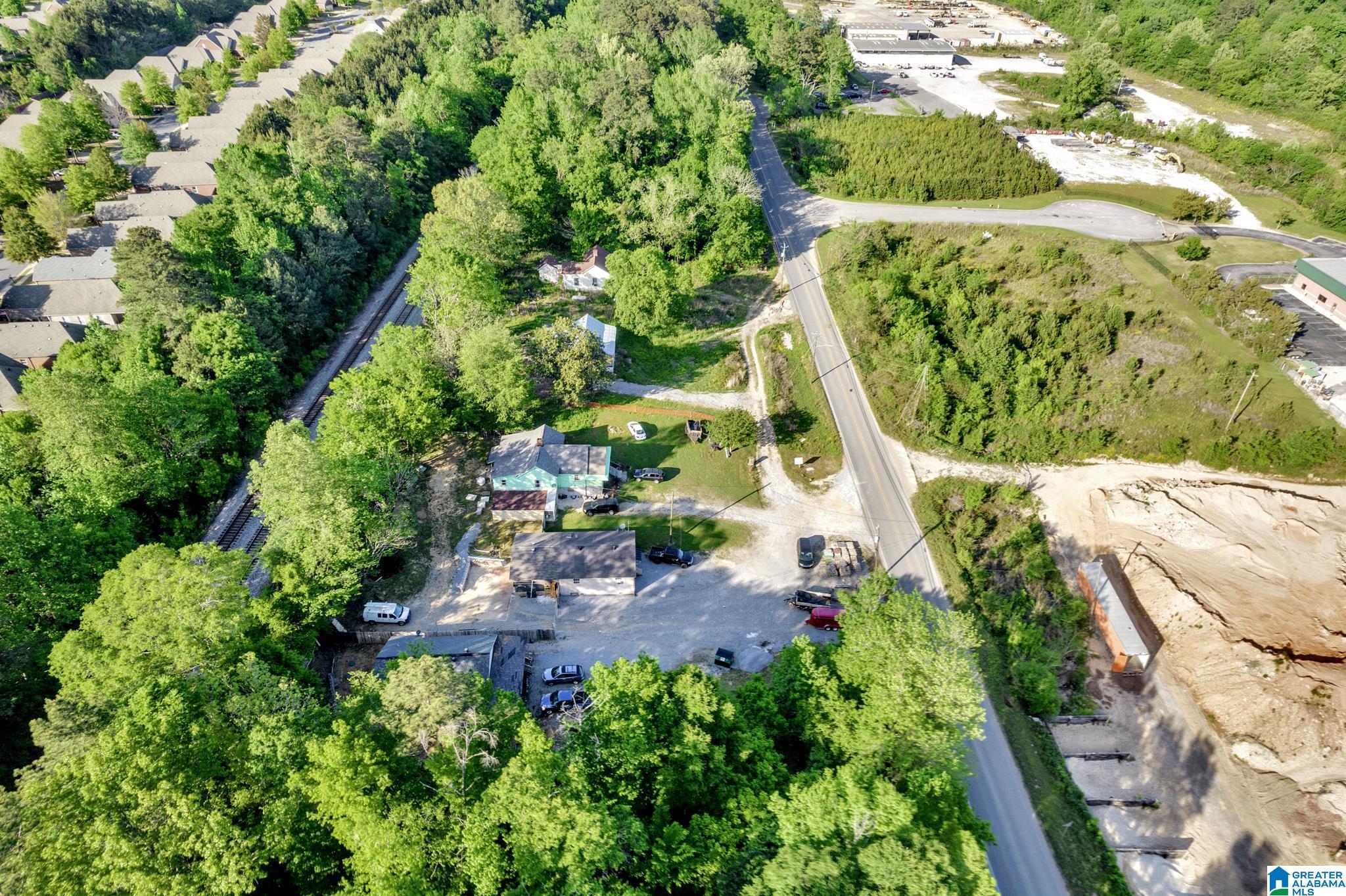 2838 Shannon Oxmoor Road Birmingham, AL 35211 - Photo 15 of 18