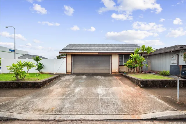 $950,000 | 94-1420 Kahuli Street, Waipahu, HI 96797