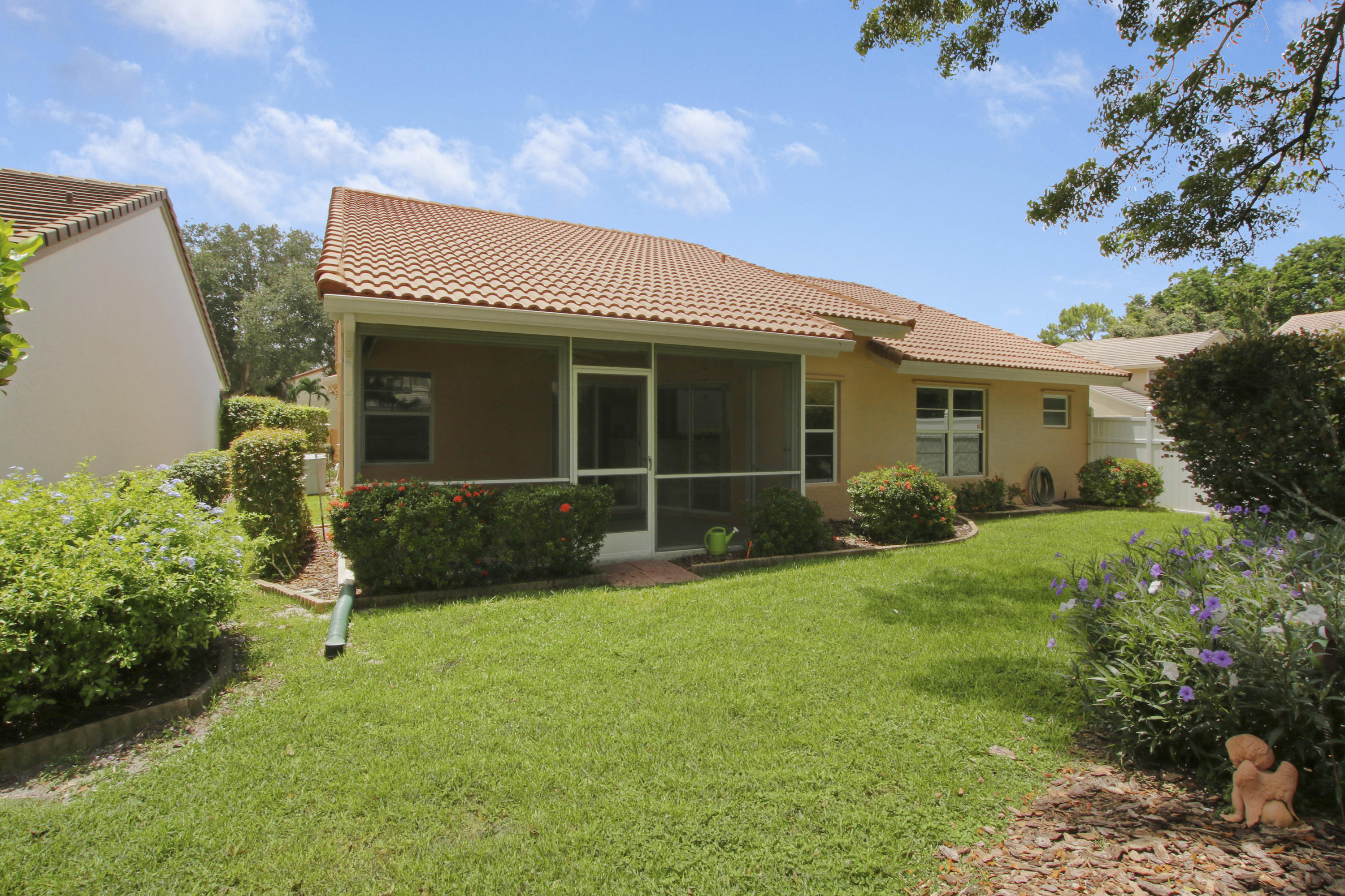 10001 Country Brook Road Boca Raton, FL 33428 - Photo 4 of 24 House back
