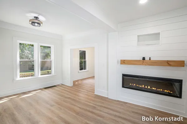 $384,900 | 319 North Rowe Street, Ludington, MI 49431