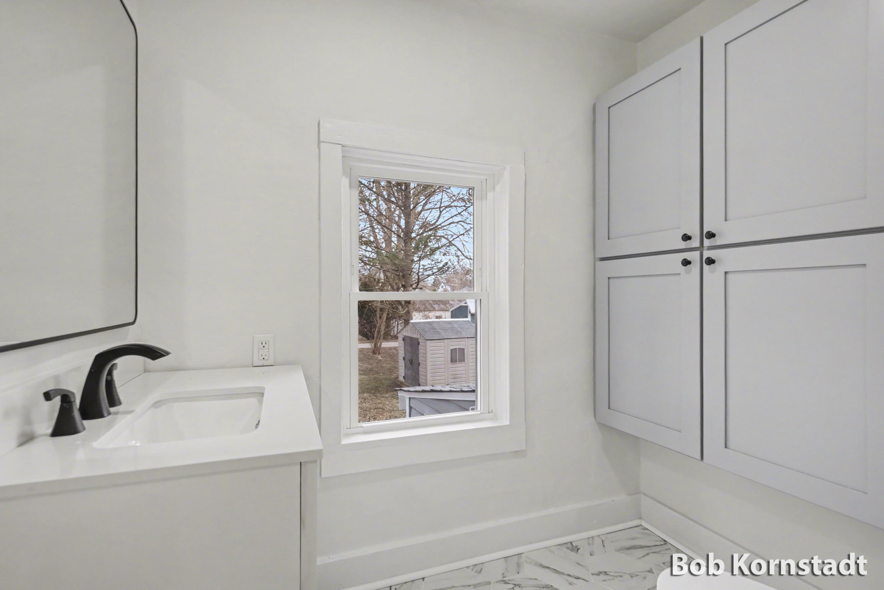 319 North Rowe Street Ludington, MI 49431 - Photo 15 of 40 DSC03529