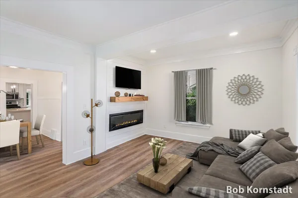 $384,900 | 319 North Rowe Street, Ludington, MI 49431
