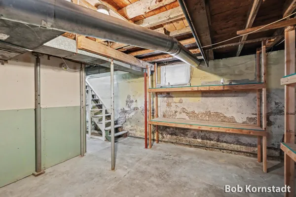 $384,900 | 319 North Rowe Street, Ludington, MI 49431