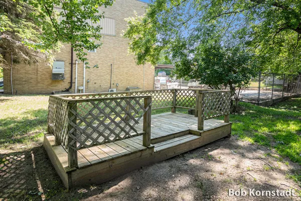 $384,900 | 319 North Rowe Street, Ludington, MI 49431