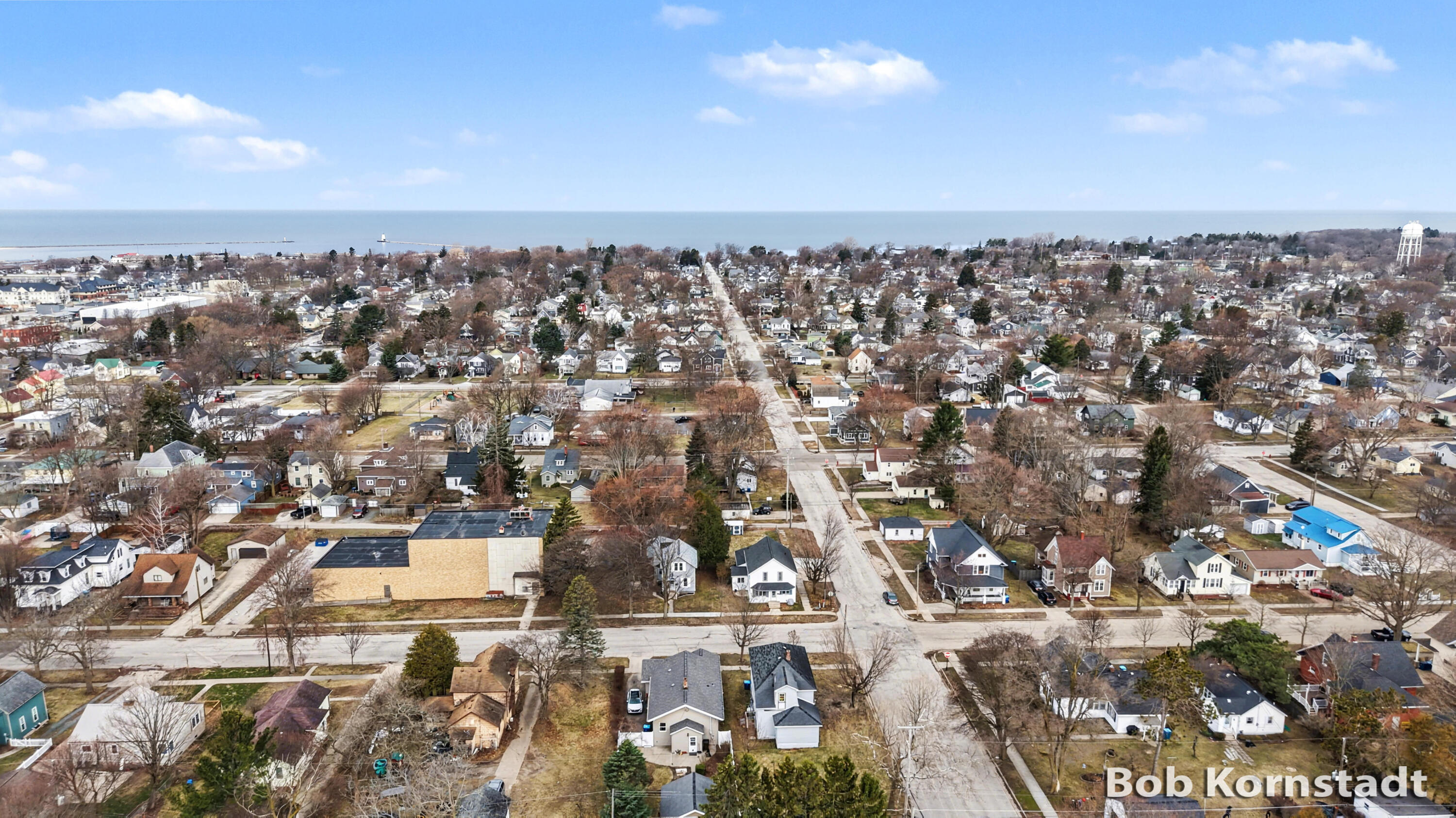 319 North Rowe Street Ludington, MI 49431 - Photo 37 of 40 DJI_20260331102554_0001_D