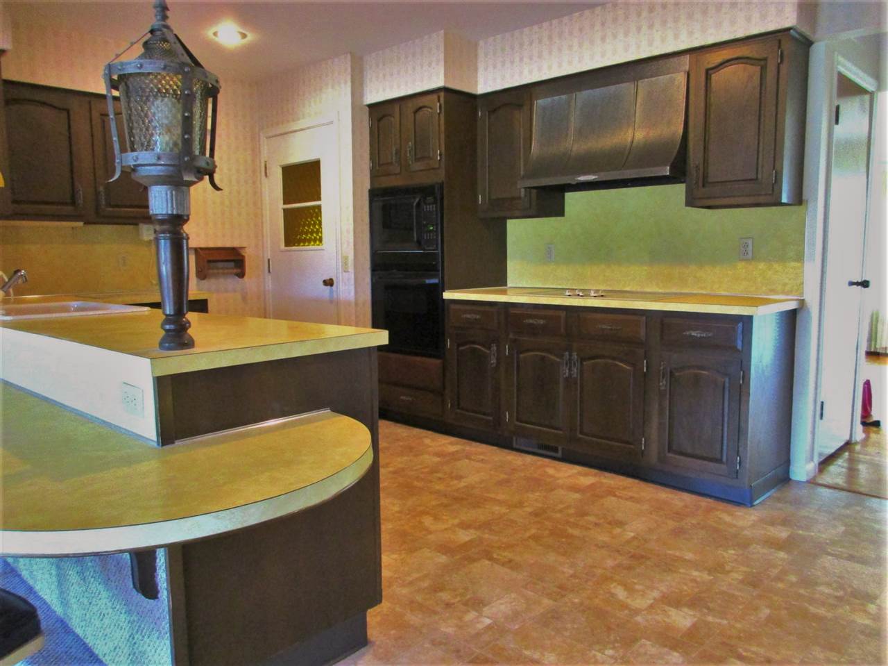10357 Monroe Road Durand, MI 48429 - Photo 5 of 28 31294610-4.JPG