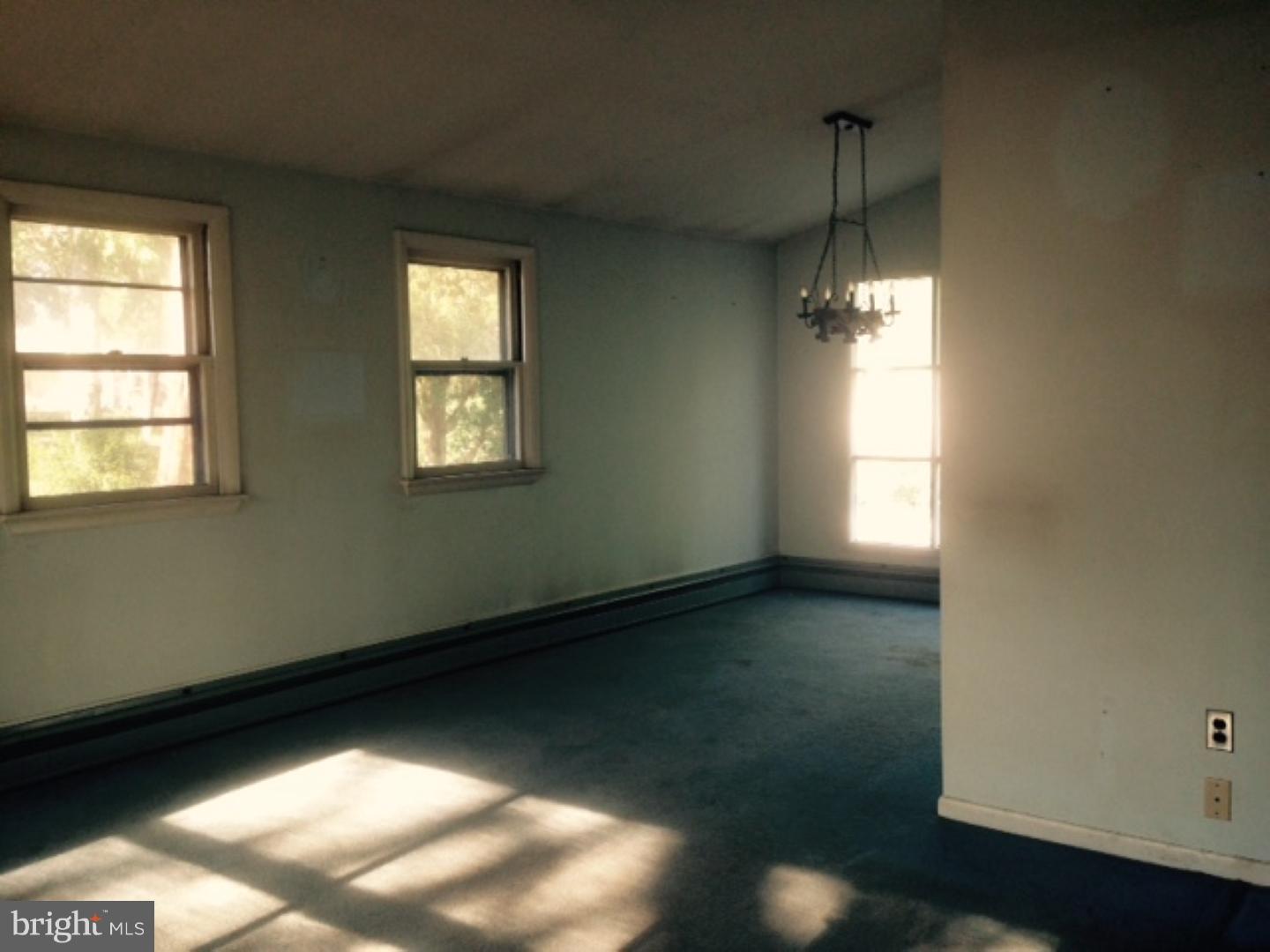 1875 Almonesson Road Deptford, NJ 08096 - Photo 4 of 22 Dining Room