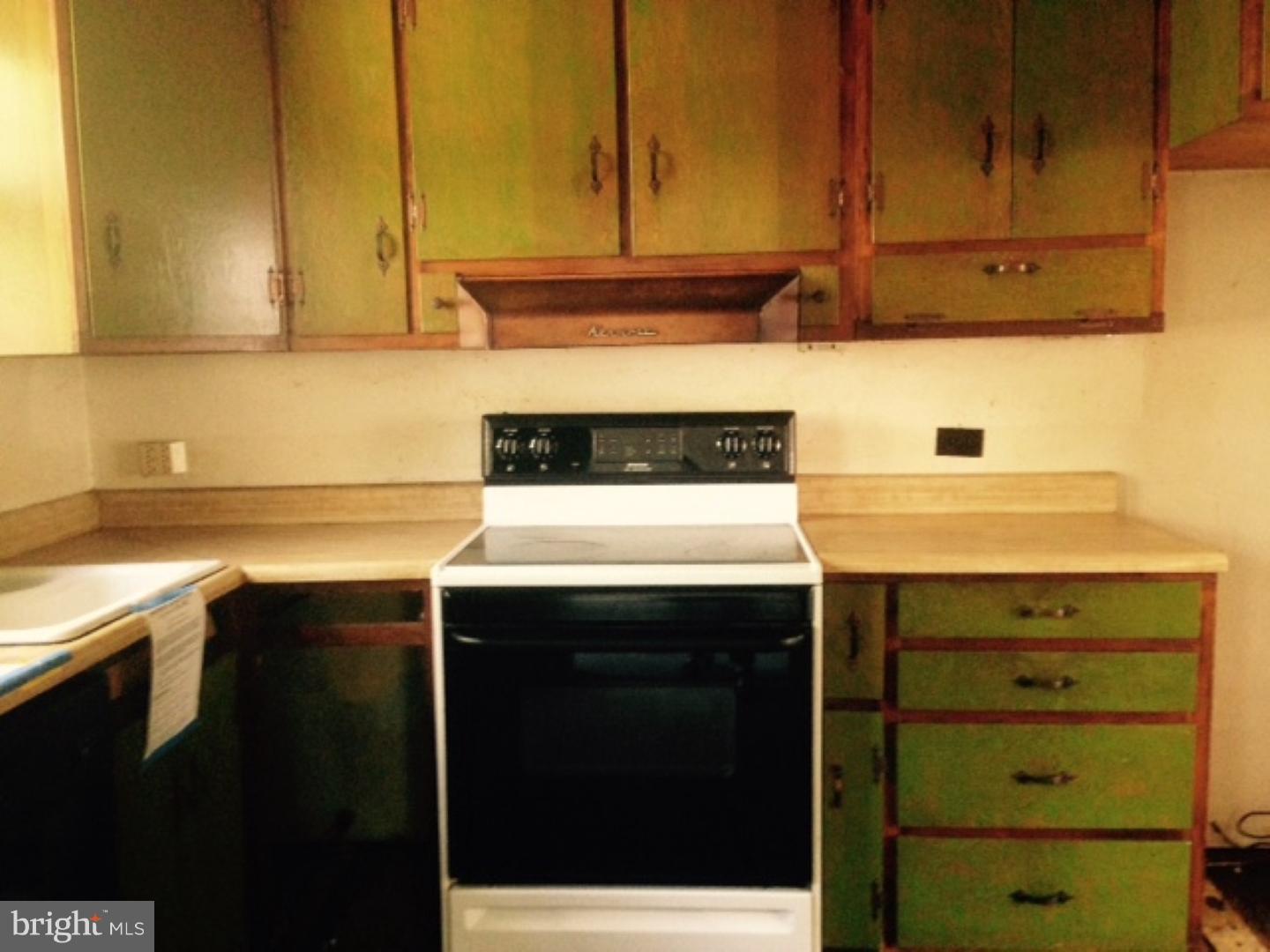 1875 Almonesson Road Deptford, NJ 08096 - Photo 6 of 22 Kitchen