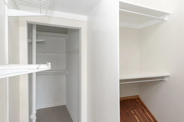 $3,200 | 1637 North Clybourn Avenue, Unit 2F, Chicago, IL 60614