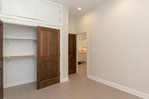 $3,200 | 1637 North Clybourn Avenue, Unit 2F, Chicago, IL 60614