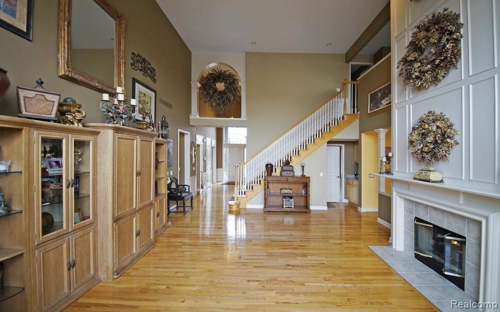 17126 Orchard Ridge Road Northville, MI 48168 - Photo 8 of 31 3-photo-web-1024x640-100321.jpg
