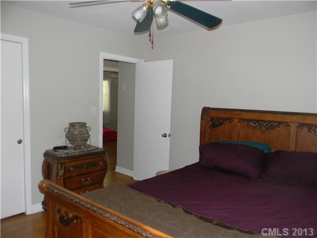 6508 Williams Road Charlotte, NC 28215 - Photo 13 of 16 Gallery Image 13