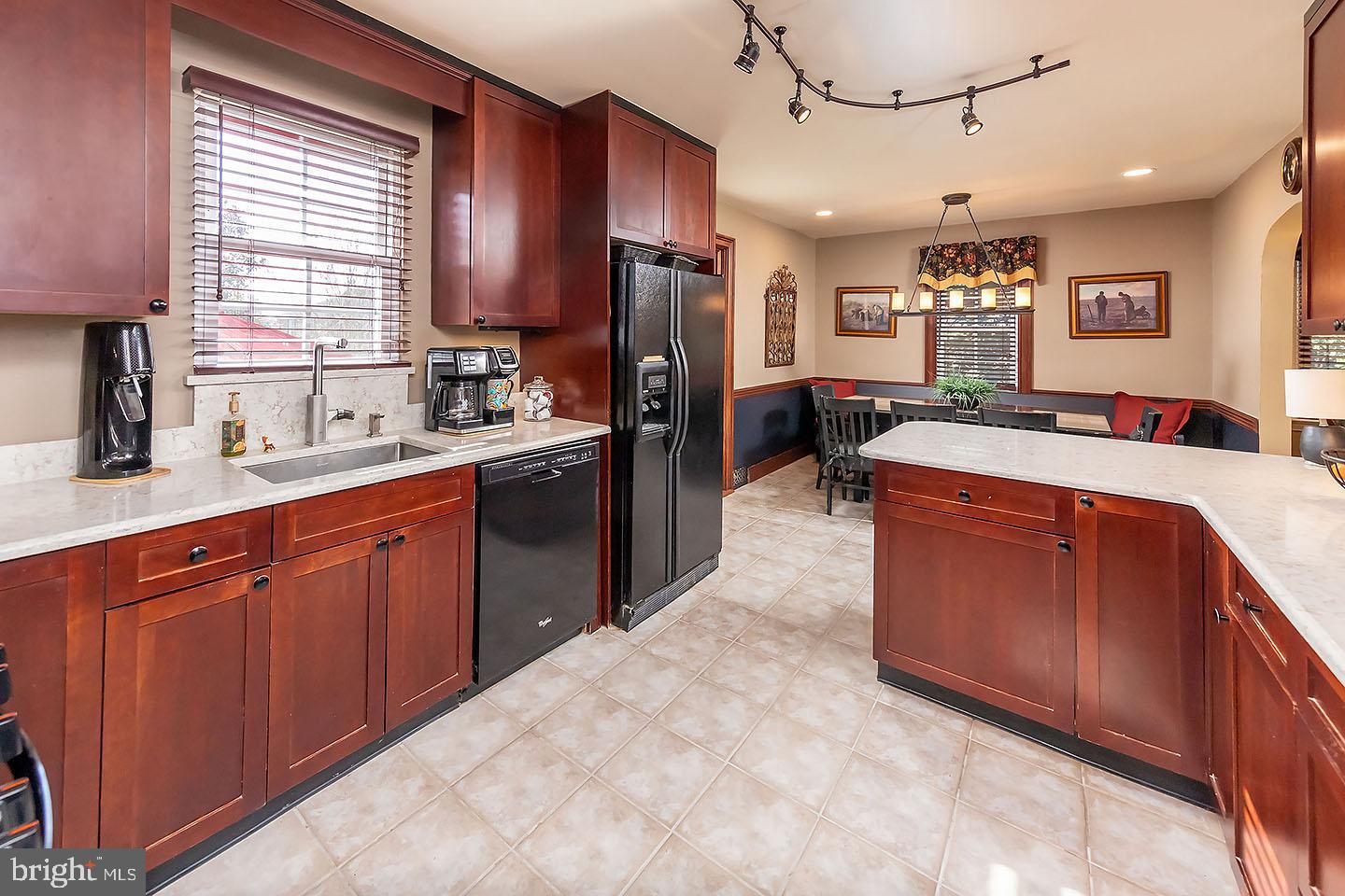 430 Princeton Road Haddonfield, NJ 08033 - Photo 9 of 28 Gallery Image 9
