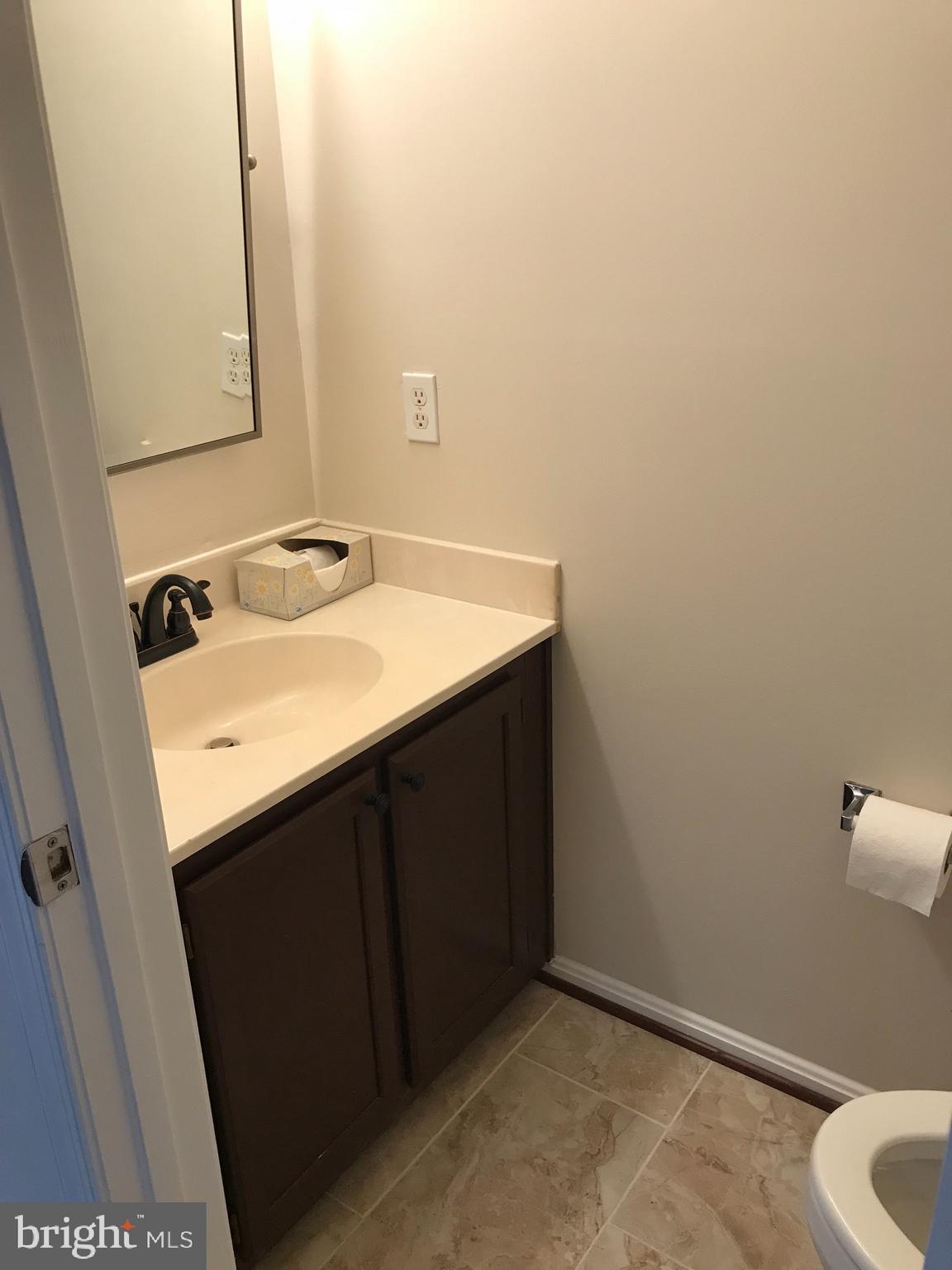 9207 Vanfleet Court Laurel, MD 20708 - Photo 3 of 13 Gallery Image 3