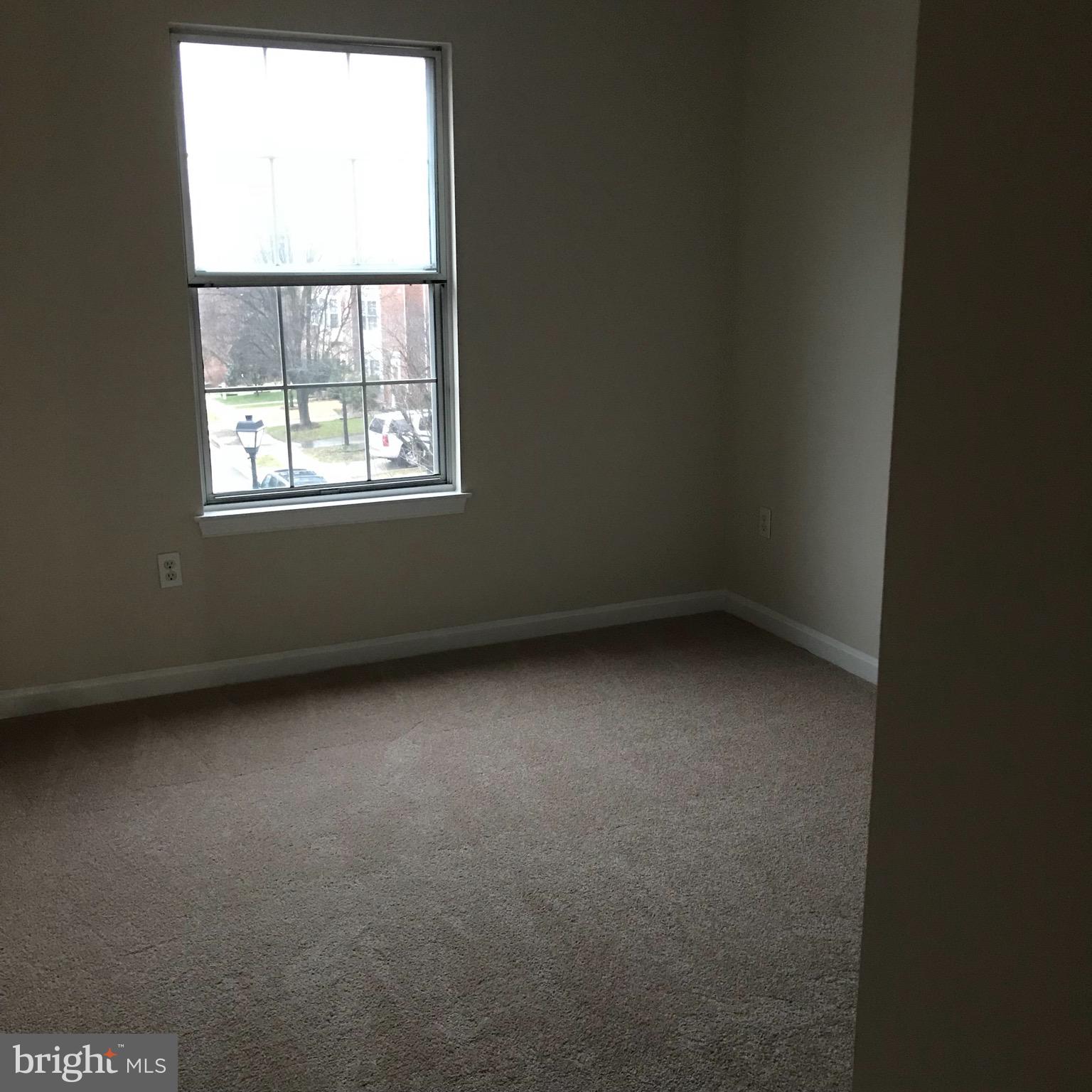 9207 Vanfleet Court Laurel, MD 20708 - Photo 7 of 13 Gallery Image 7