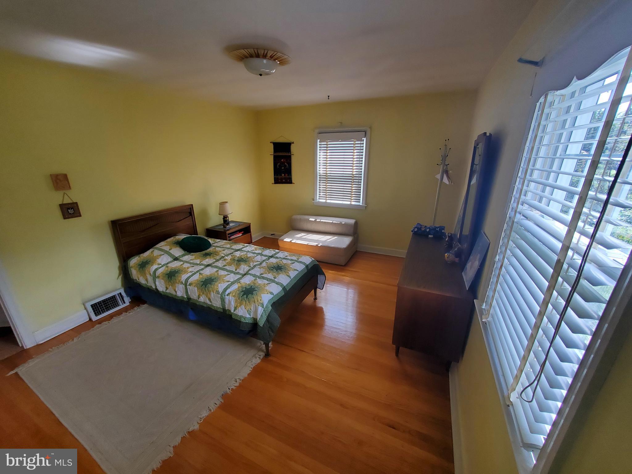 40 Johns Road Cheltenham, PA 19012 - Photo 4 of 6 Gallery Image 4