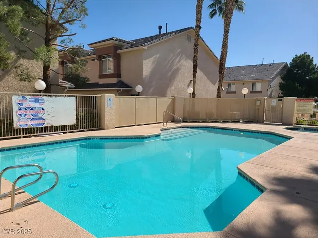 $1,748 | 932 Dusty Creek Street, Las Vegas, NV 89128