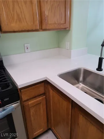 $1,748 | 932 Dusty Creek Street, Las Vegas, NV 89128