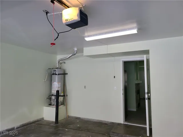 $1,748 | 932 Dusty Creek Street, Las Vegas, NV 89128