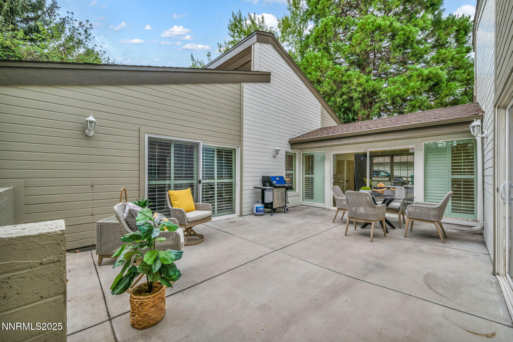 3904 Henry Court Reno, NV 89509 - Photo 2 of 32 a view of a house with sitting area and garden