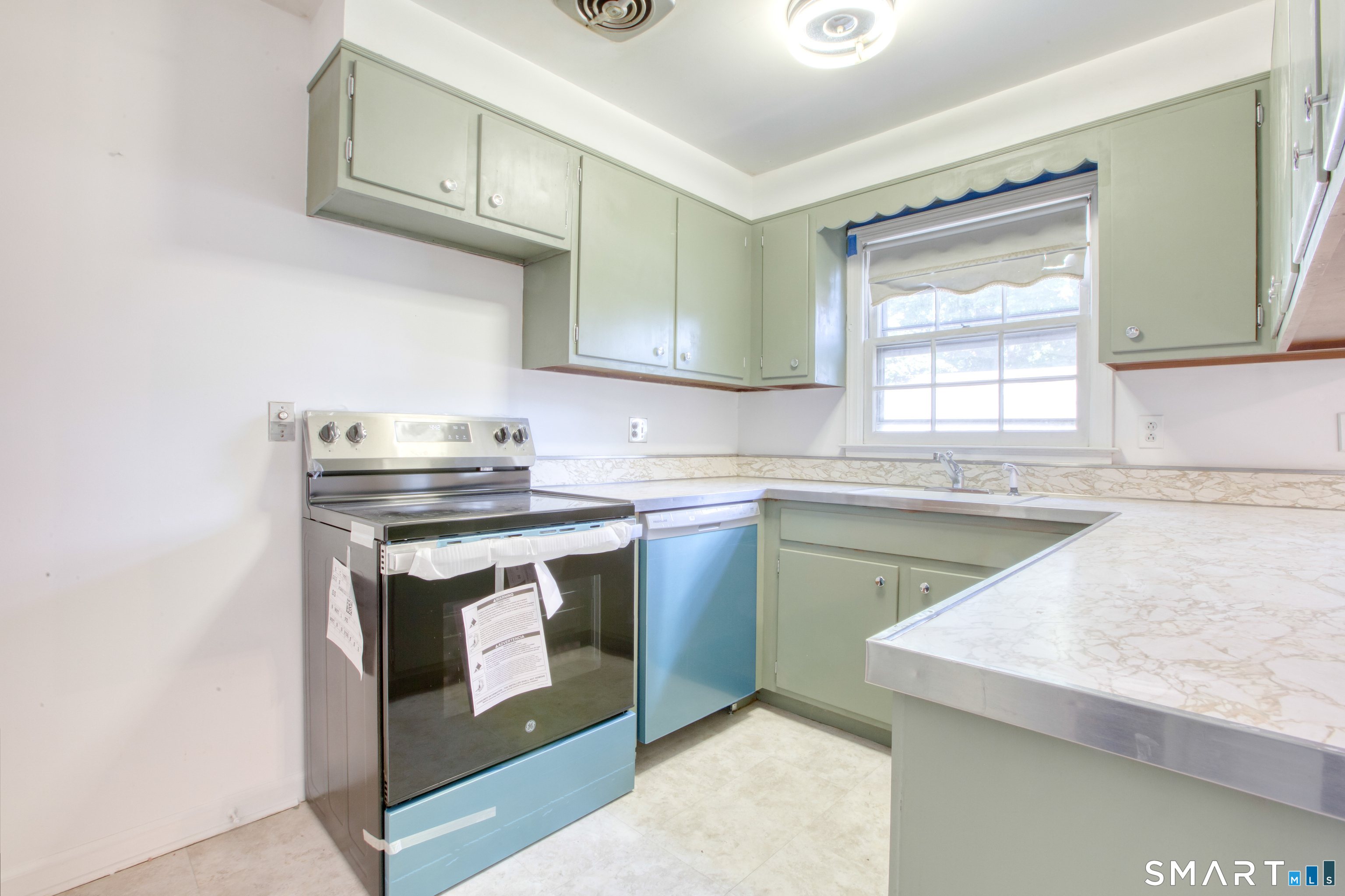 5 Fern Street Norwalk, CT 06854 - Photo 14 of 30