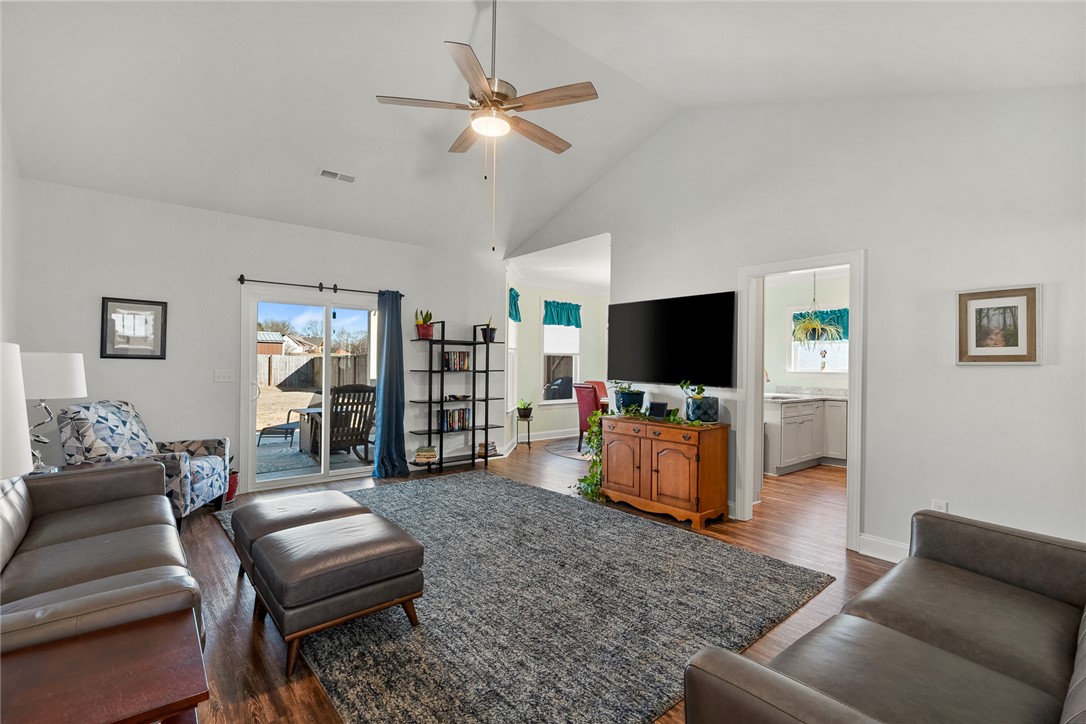 213 Boggs Road Belton, SC 29627 - Photo 9 of 40