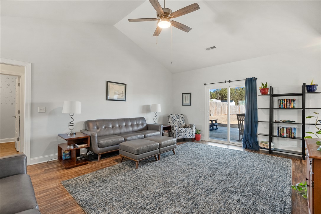 213 Boggs Road Belton, SC 29627 - Photo 10 of 40