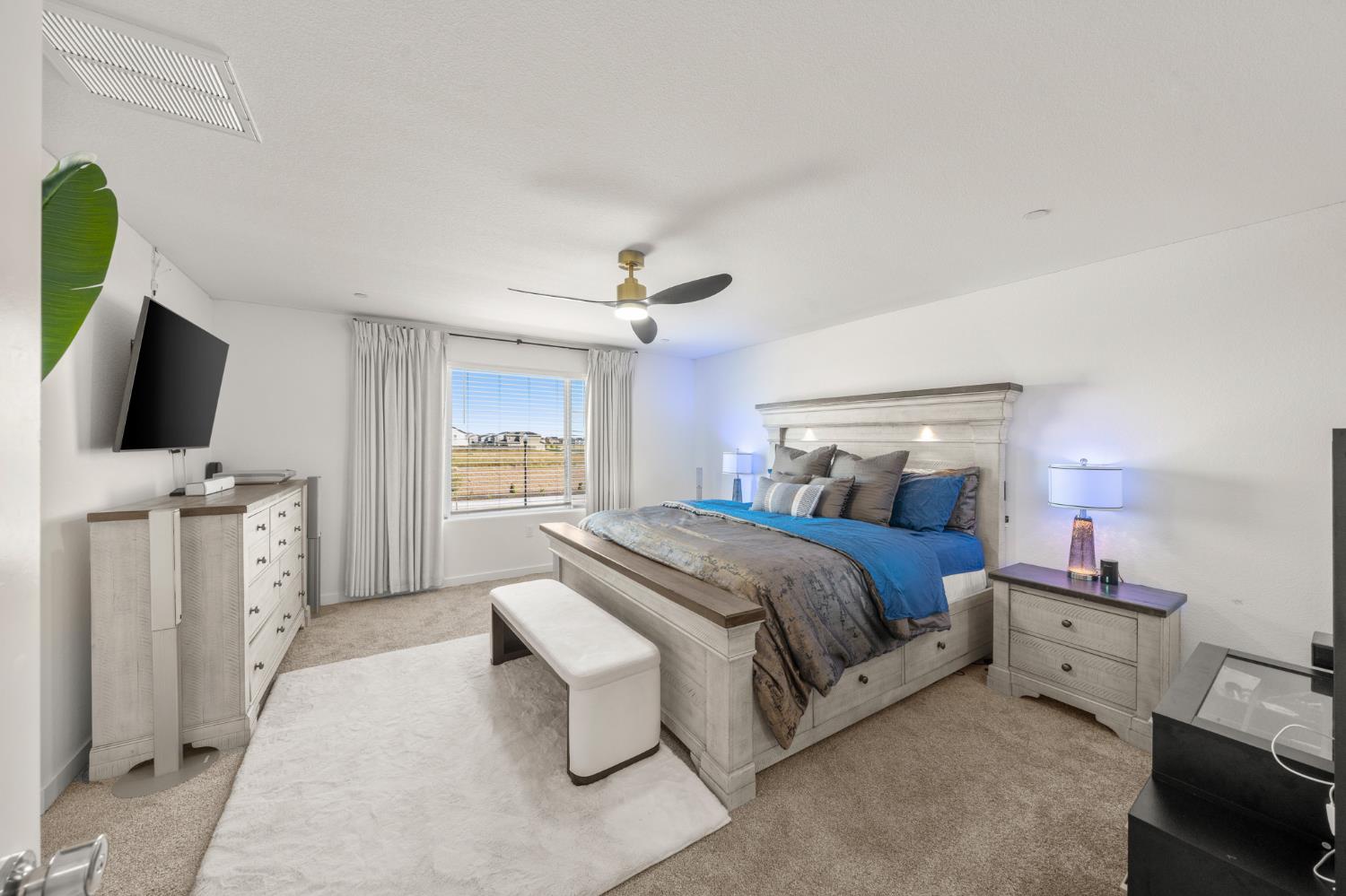 8488 Anker Way Elk Grove, CA 95757 - Photo 34 of 53