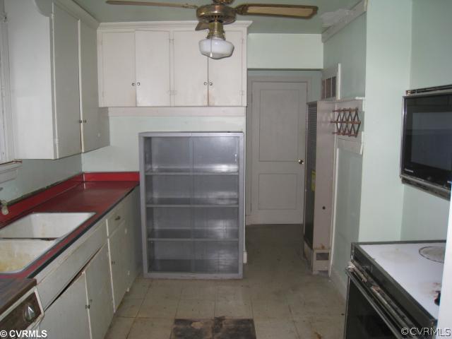 10 Wootton Road Sandston, VA 23150 - Photo 3 of 9 Kitchen