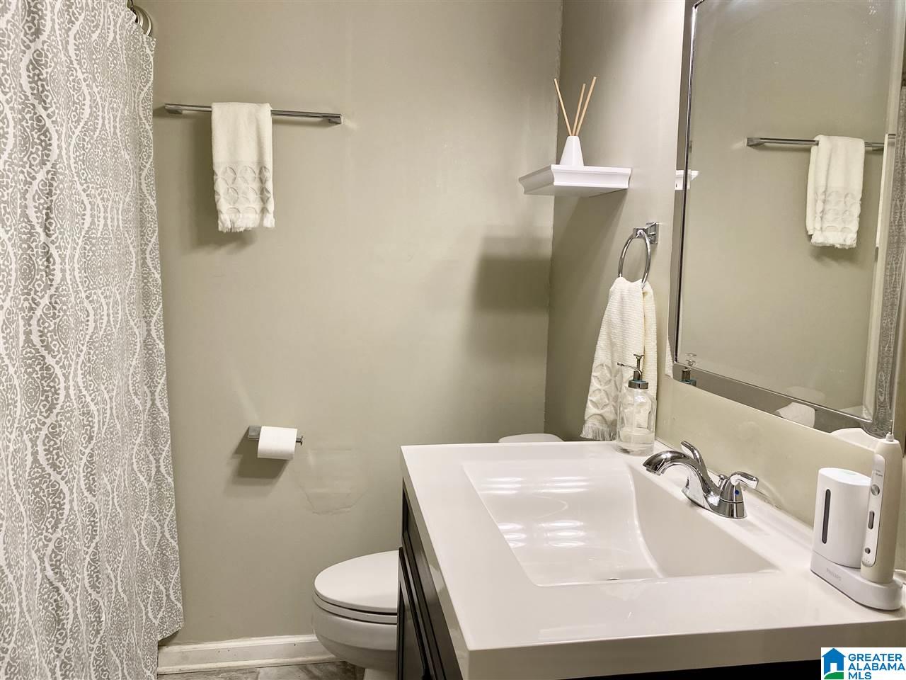 907 Columbiana Road Birmingham, AL 35209 - Photo 25 of 34