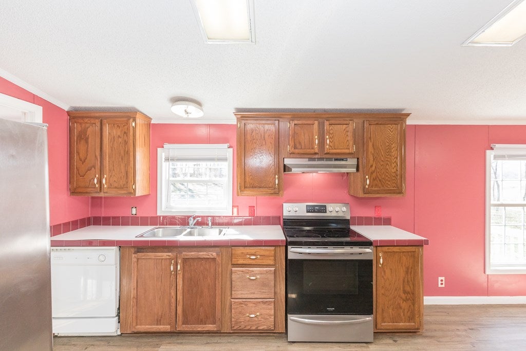 1504 Davis Valley Road Rural Retreat, VA 24368 - Photo 14 of 60 Gallery Image 14