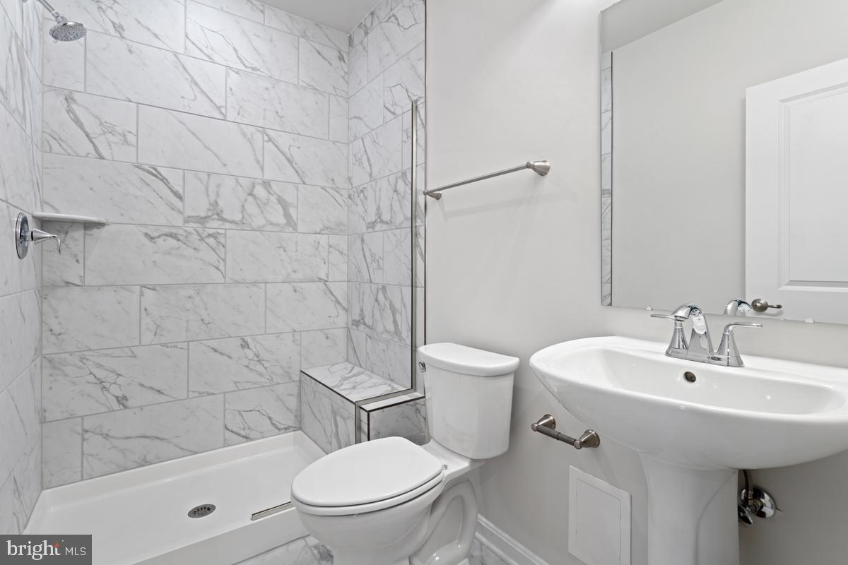 10471 Dowell Road Midland, VA 22728 - Photo 14 of 16