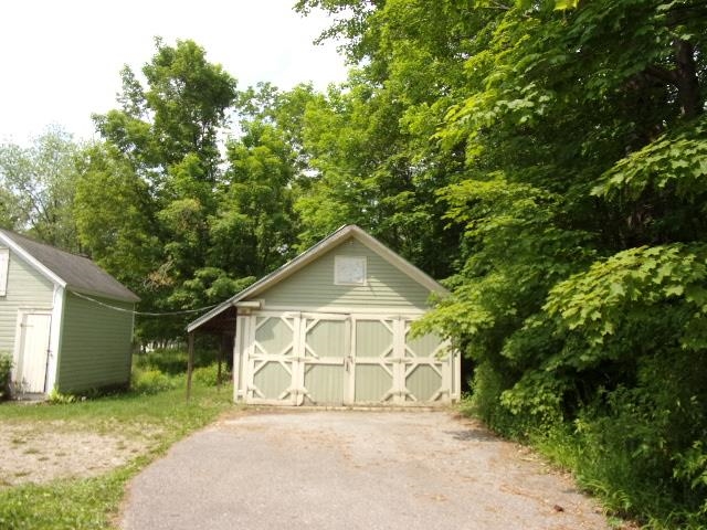 909 Vermont Rte 7a Shaftsbury, VT 05262 - Photo 2 of 22 Gallery Image 2