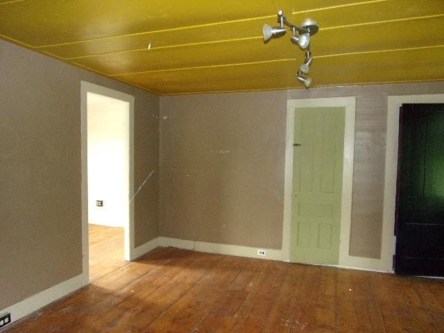 909 Vermont Rte 7a Shaftsbury, VT 05262 - Photo 19 of 22 Gallery Image 19