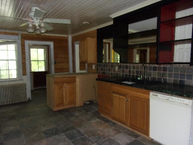 909 Vermont Rte 7a Shaftsbury, VT 05262 - Photo 7 of 22 Gallery Image 7
